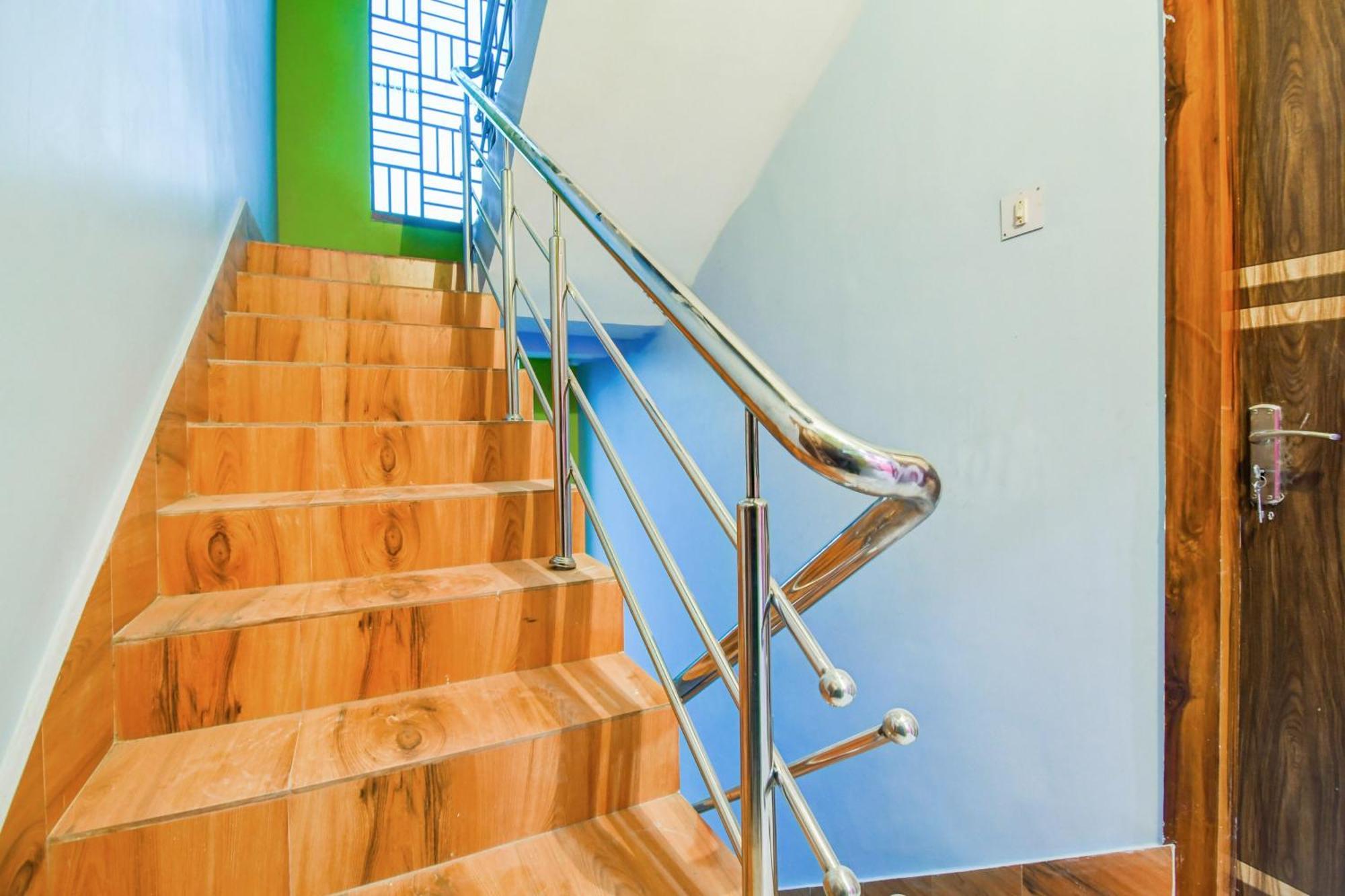 Hotel O Mdhu Basanta Guest House Kolkata Exterior photo